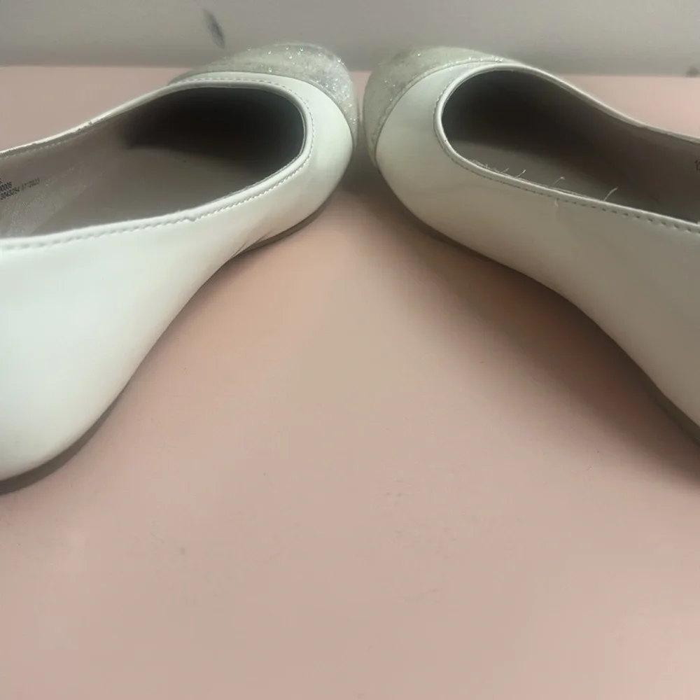 Kids White Glitter Cap Toe Ballet Flats Dress Shoes SZ 13